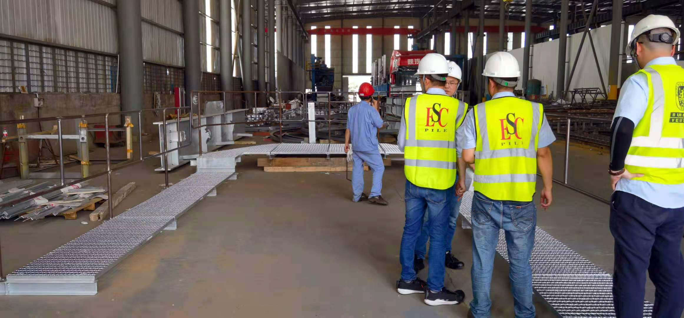 Steel bridge platform - Fabricated steel platform structure inspection