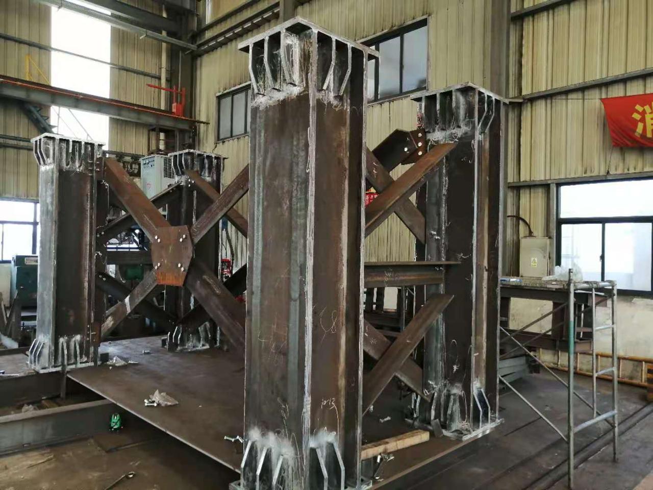 Auxiliary bridge fabrication - Structural steel component